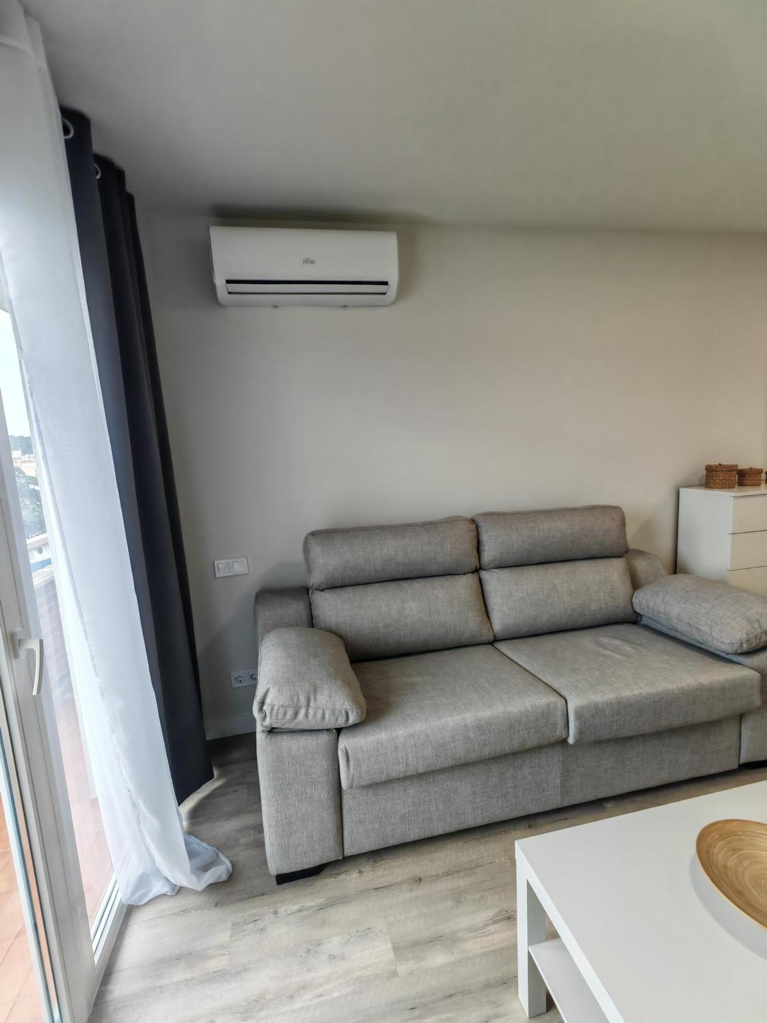 Apartament With Sea View 료렛 드 마르 외부 사진